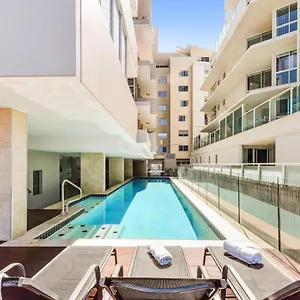 redvue-luxury-apartments.queenslandhotels.net/
