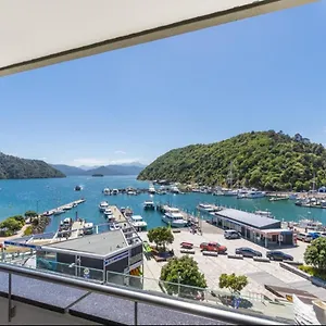 Astonishing Views Superb Waterfront Apartment