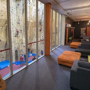 Hostel Rock Solid Backpackers